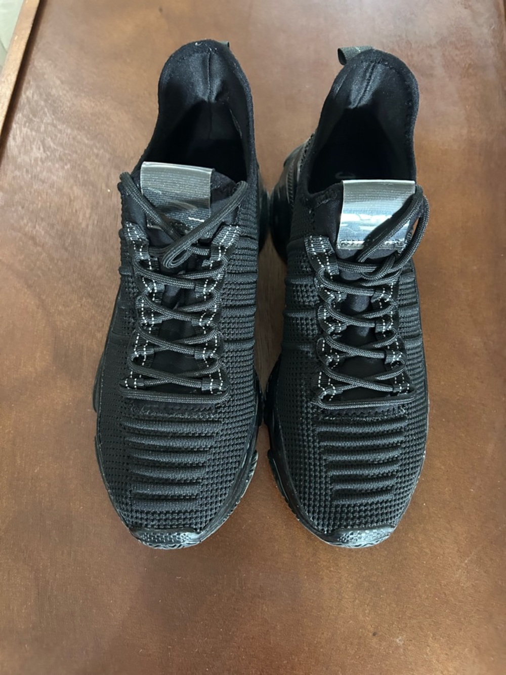 Women’s Black Knit Lace-Up Sneakers - Sleek Everyday Comfort